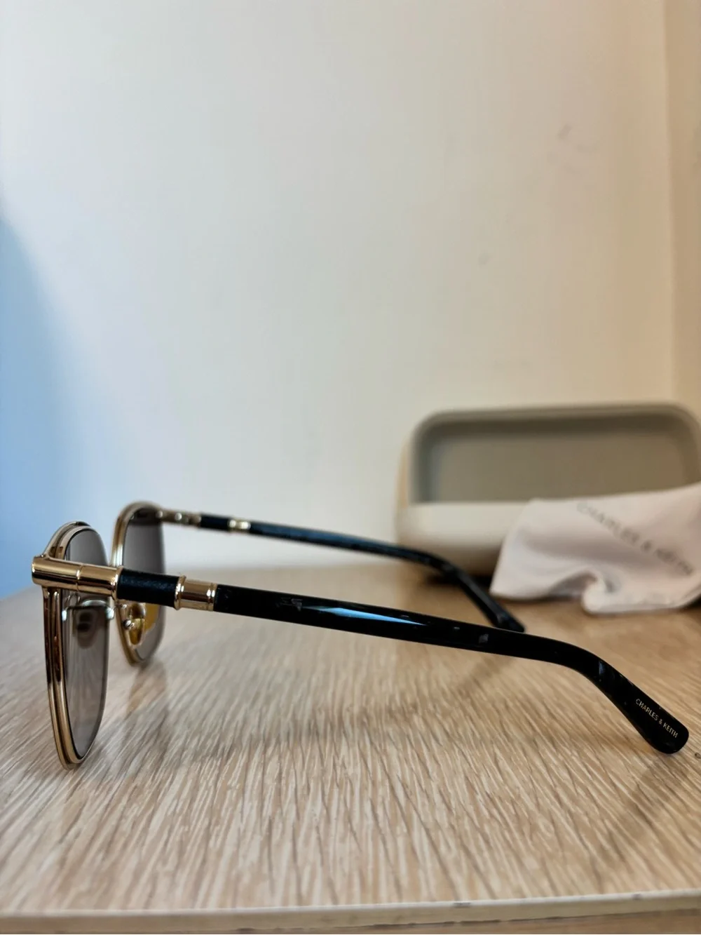 Charles & Keith Ophelia Black Sunglasses